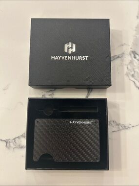 Hayvenhurst Carbon Fiber Card Wallet in Black w/ money clip